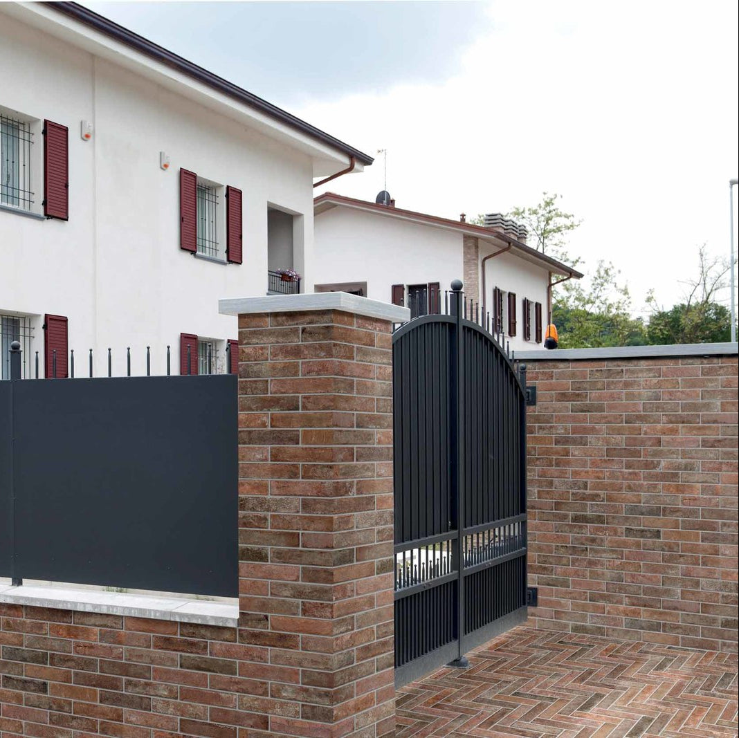 BERLINO-GRES PORCELLANATO-EFFETTO MURETTO-COLORE ROSSO-CAMPIONE GRATUITO