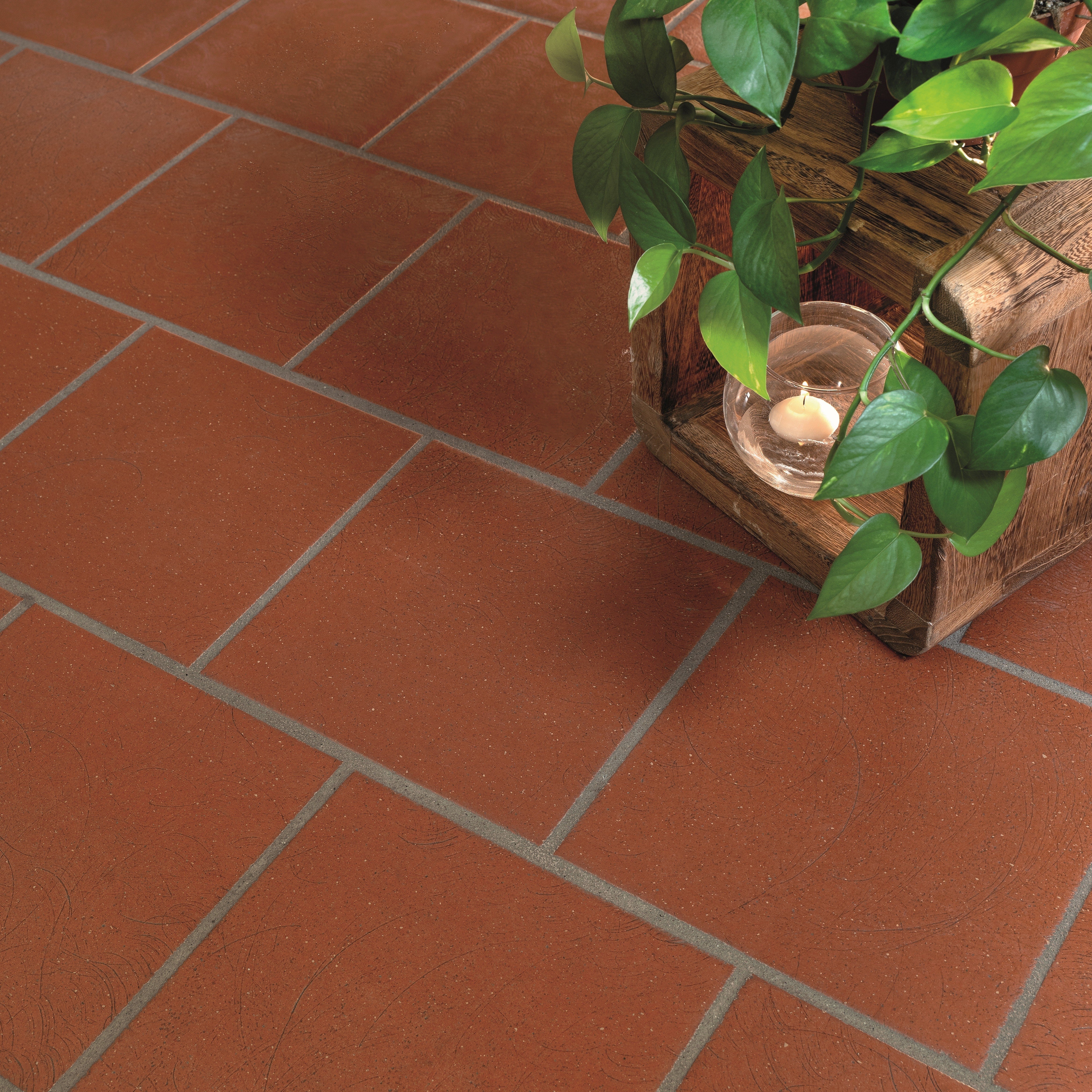 COTTO ARROTATO DA INTERNO-EFFETTO NATURALE-25x25-COLORE COTTO